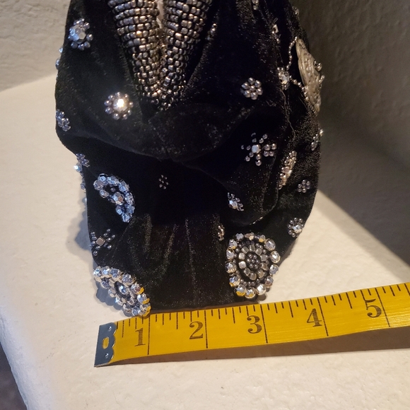Anthropologie Elegant Black Velvet Beaded Evening Clutch Bag - Picture 8 of 14